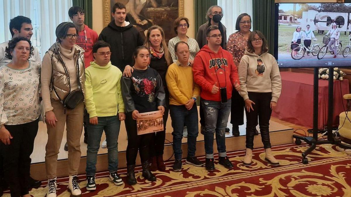 La asociación Alarde presenta su calendario solidario | Á. G.