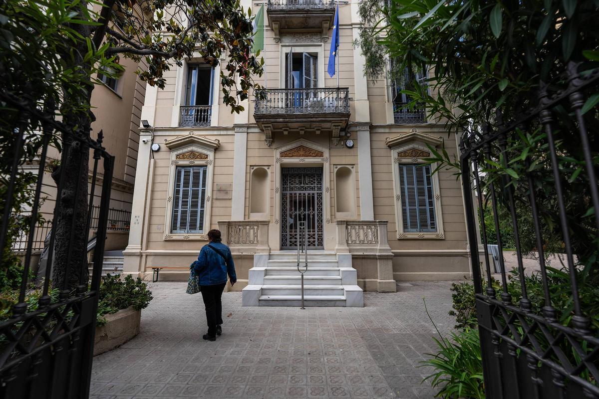 El palacete del número 5 del pasaje de Mémndez Vigo, hogar del negrero Joan Forgàs.