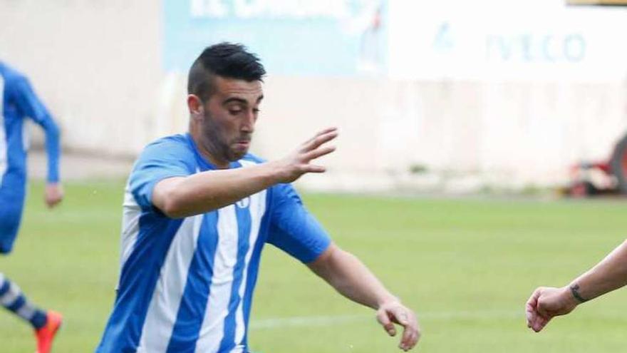 Cristian se formó en las categorías inferiores del Astur y pasó por Mareo y el Arenal