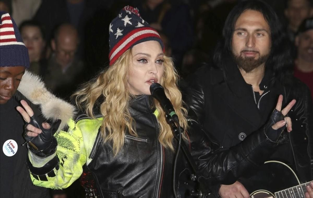jgblanco36203811 singer madonna performs in support of the democratic preside161108111301