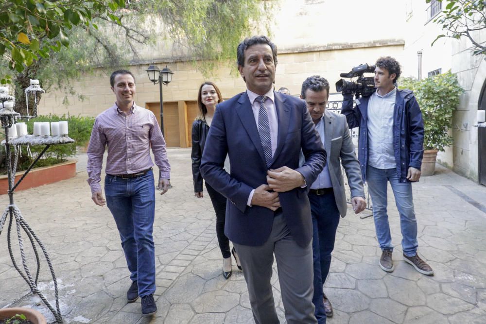 Caras largas en la junta directiva de Baleares PP tras la derrota