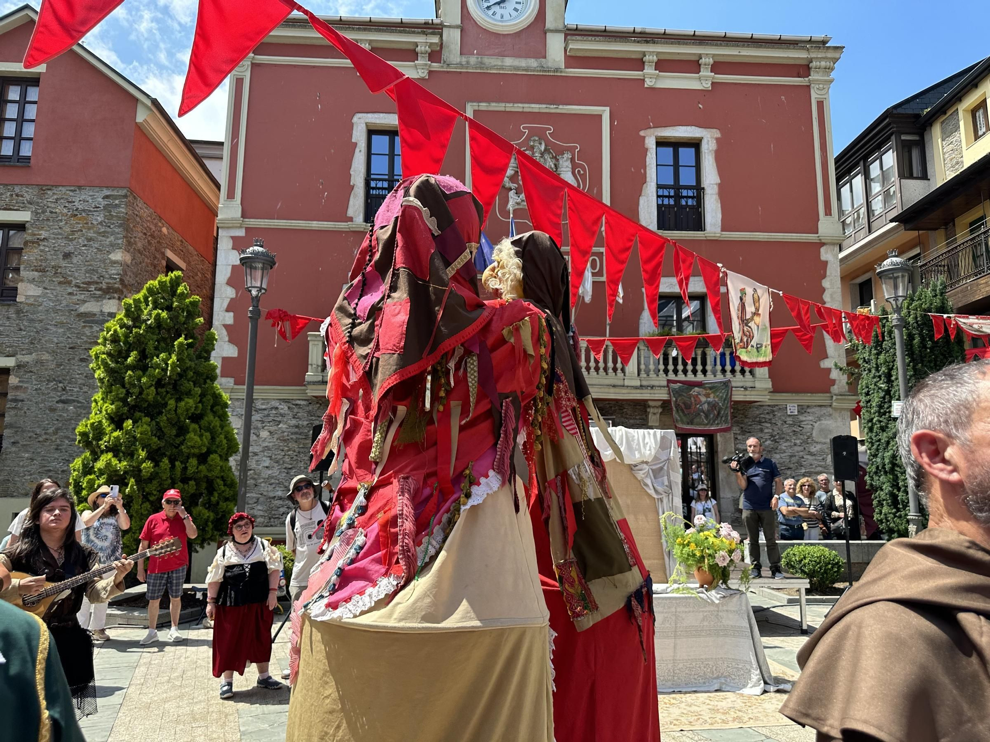 Boda "a lo Rodrigo Díaz de Vivar" en Navia