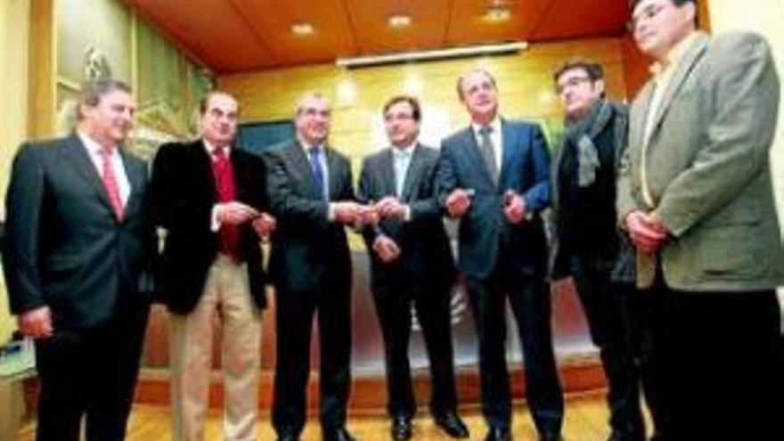 El pacto social y politico llega a la asamblea