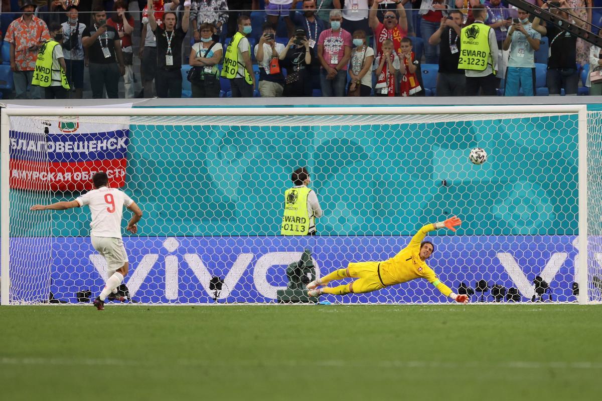 La tanda de penaltis del Suiza - España, en imágenes