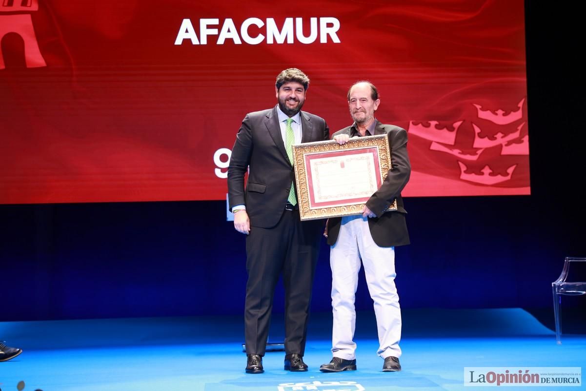 Así ha sido el acto institucional del Día de la Región de Murcia en el Teatro Romea