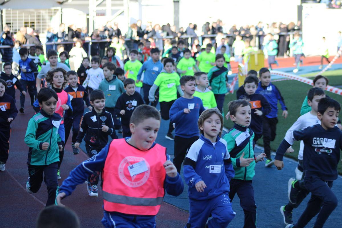 Un grupo de niños, durante una de las carreras.