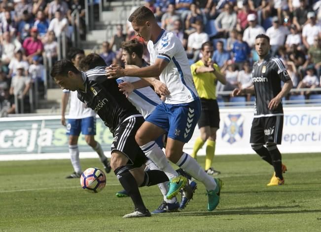 02/04/2017 DEPORTES  fútbol segunda división  temporada 2016-2917 16/17  CD Tenerife Oviedo estadio Heliodoro Rodríguez López