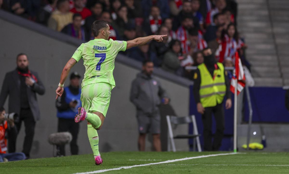 Ferran celebra el gol.