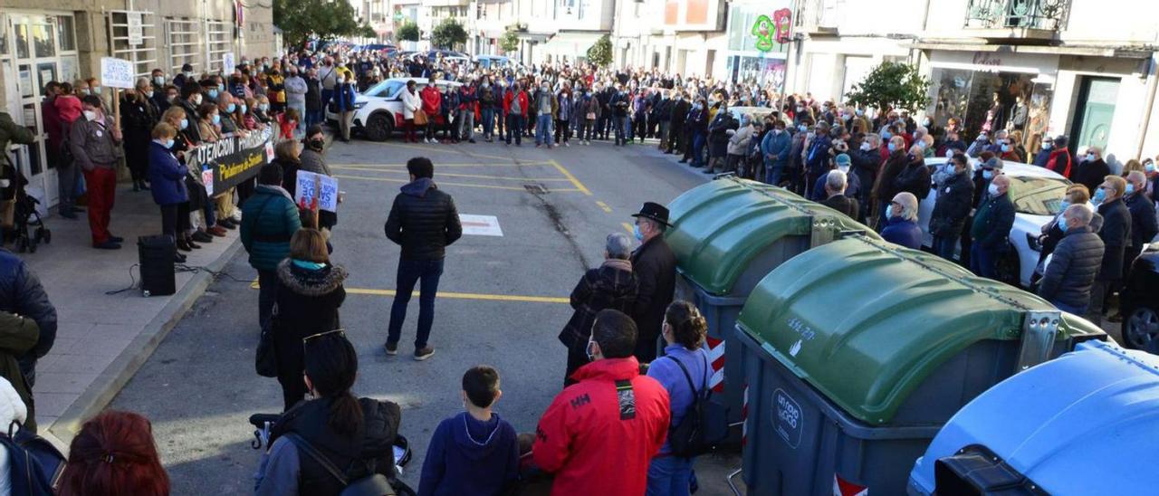 Una protesta ciudadana en defensa de la sanidad pública, en Moaña. |   /