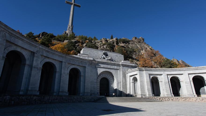 Entrada de acceso a la basílica del Valle de los Caídos.