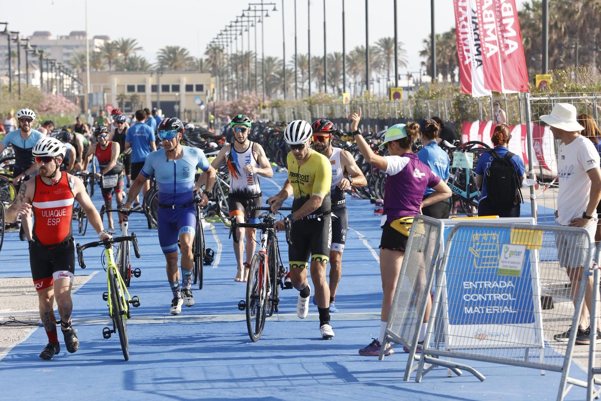 Las mejores imágenes del Mediterránea Triatlón de València