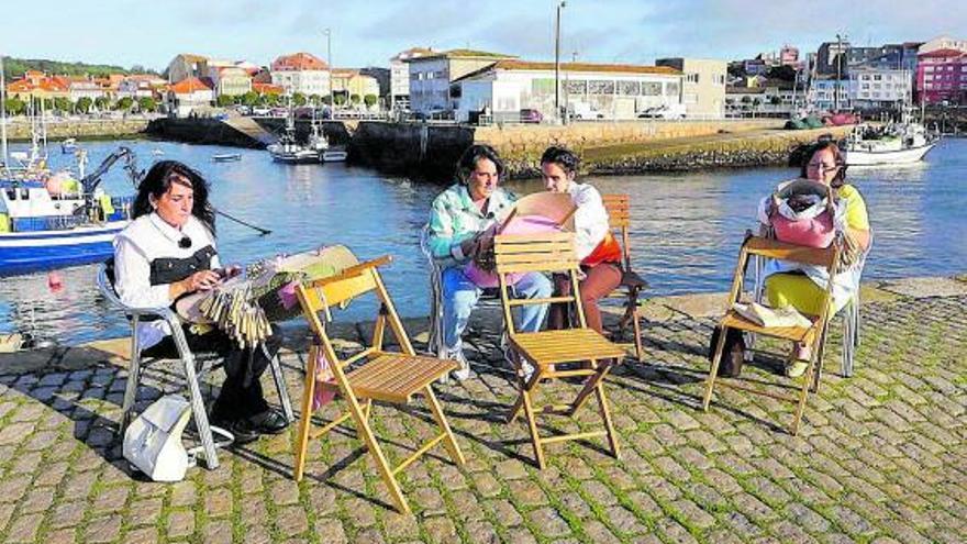 Corina Mañá mergúllase na arte mariñeira da Costa da Morte en ‘Coa luz do corazón’