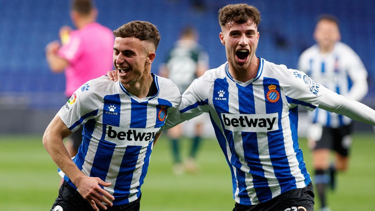 Un Espanyol enorme fa ballar el Logronyo amb 3 gols en 4 minuts Un Espanyol enorme fa ballar el Logronyo amb 3 gols en 4 minuts