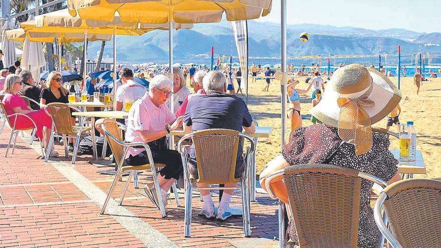 ‘Boom’ de turistas con vivienda propia para pasar sus vacaciones en Canarias