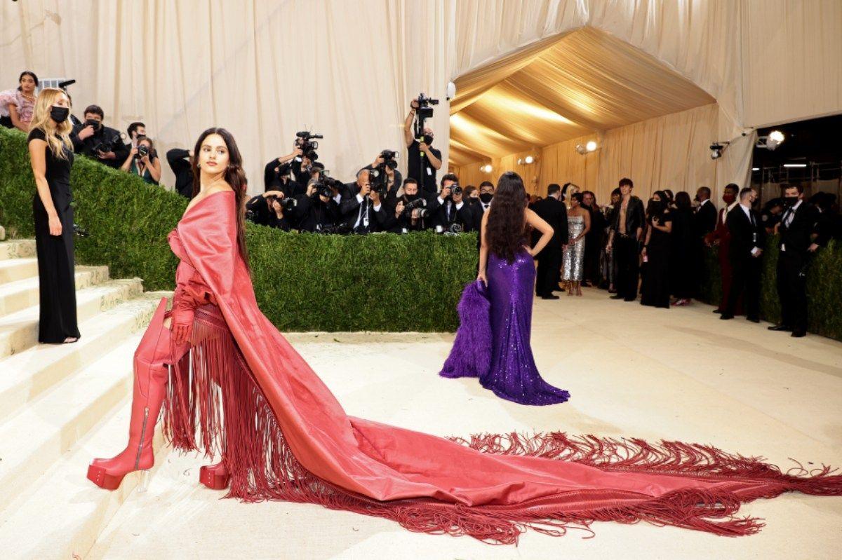 Rosalía, vestida de Rick Owens en la gala MET 2021