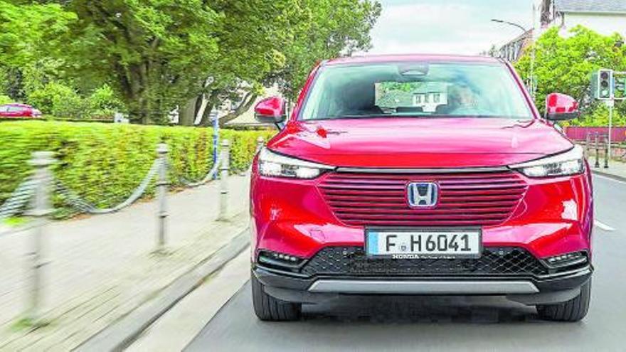 renovació total. L’HR-V manté les mides del seu predecessor però millora en habitabilitat, així com en tecnologia amb millors prestacions en matèria de connectivitat.  | HONDA