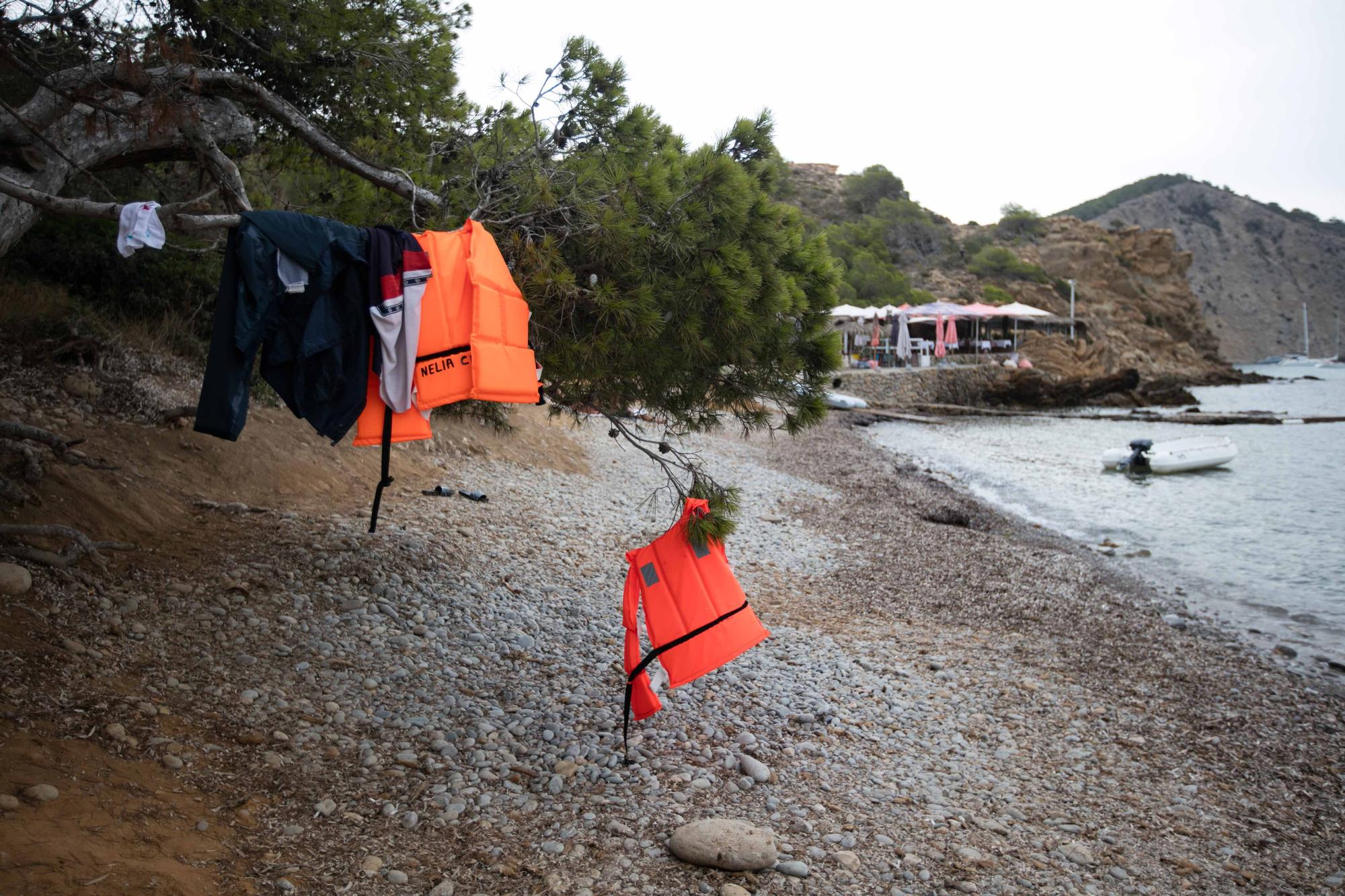 Una nueva patera llega a Ibiza con 13 migrantes a bordo