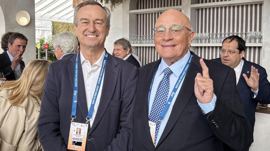 El presidente del Banc de Sabadell, Josep Oliu, y su CEO, César González-Bueno, en el Barcelona Open Banc Sabadell