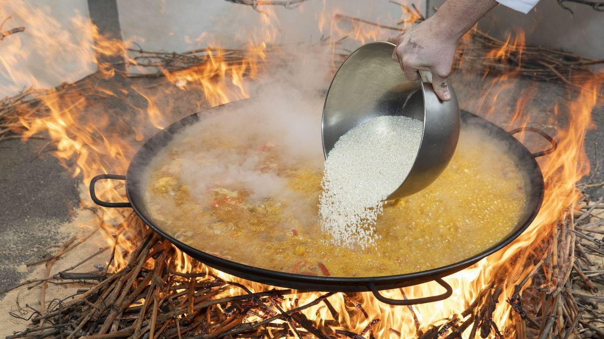 La paella valenciana, camino de convertirse en Bien de Interés Cultural