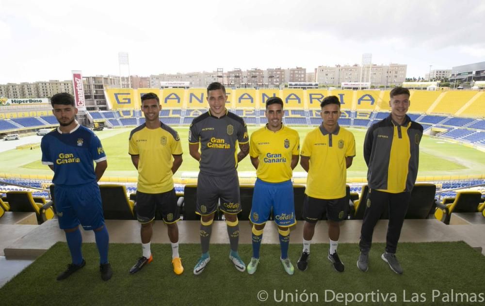 Presentación equipaciones UD Las Palmas (2017/2018)