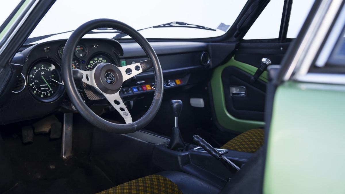 Interior del Alpine A110 1600 SX