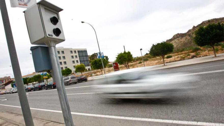 ¿El radar de la Avenida de Dénia y el de la Universidad multan en los dos sentidos?