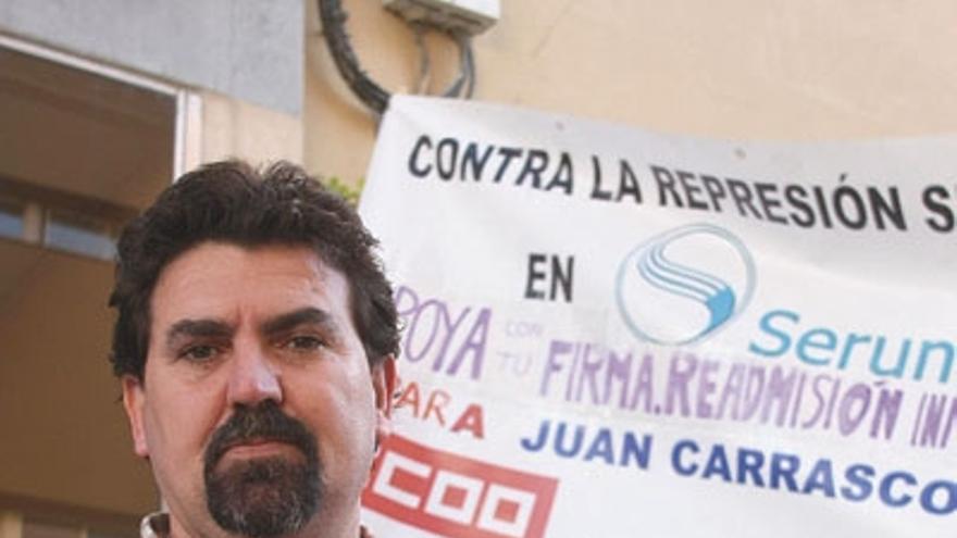 Denuncia. Carrasco, junto a la cafetería del Hospital Civil.