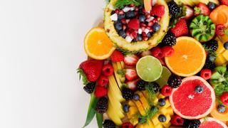 La fruta con más vitamina C que la naranja que te protege de la diabetes y los infartos