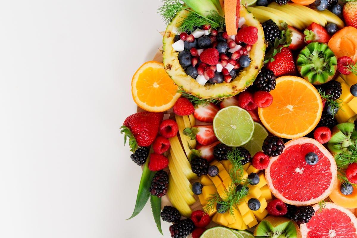 La fruta con más vitamina C que la naranja que te protege de la diabetes y los infartos