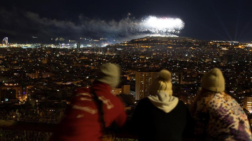 Els focs artificials de Barcelona van provocar un incendi a la muntanya de Montjuïc