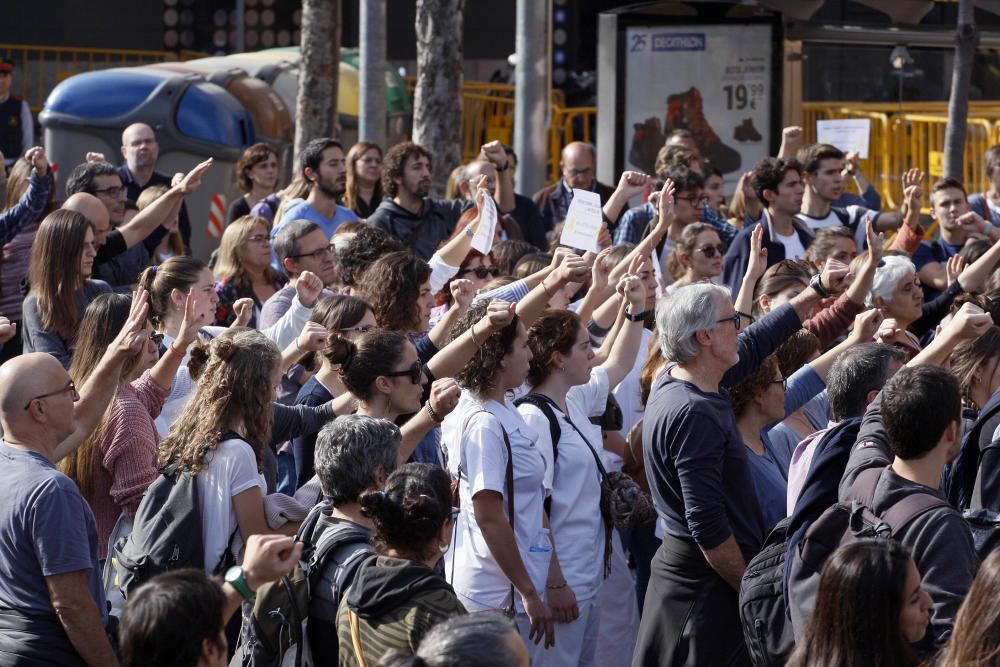 Un miler d'estudiants demanen l'alliberament dels «presos polítics» a Girona