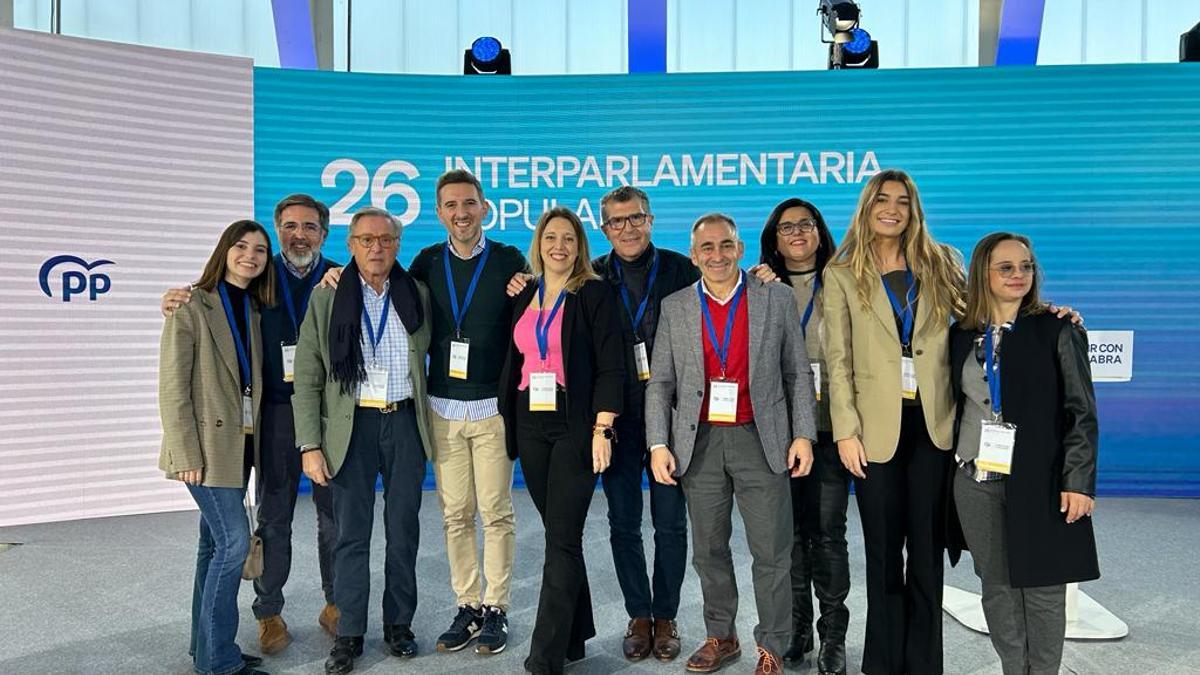 Delegación valenciana en la interparlamentaria del PP en Ourense.