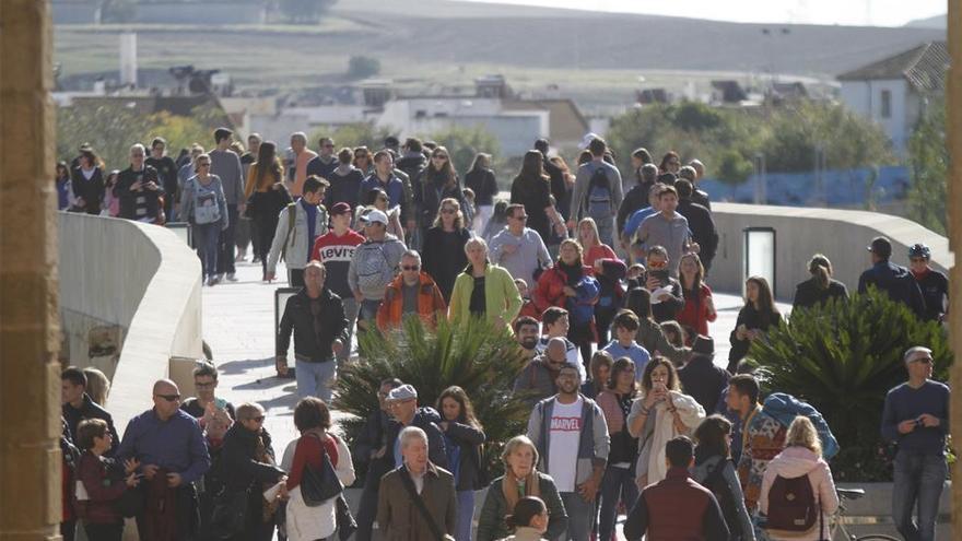 Córdoba bate en pernoctaciones hoteleras y roza de turistas - Diario Córdoba