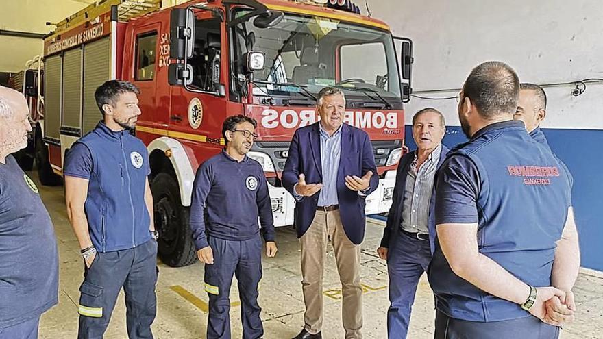 Telmo Martín, en la reunión con los bomberos. // FdV