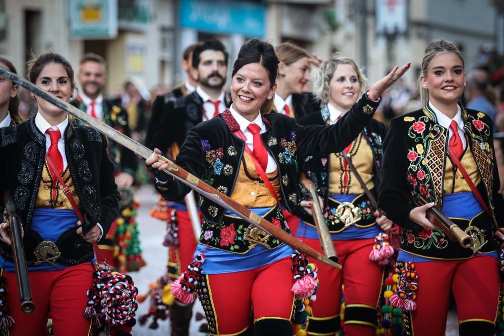 El municipio celebra el día de San Hipólito con los actos de la ofrenda, la presentación de armas y la procesión