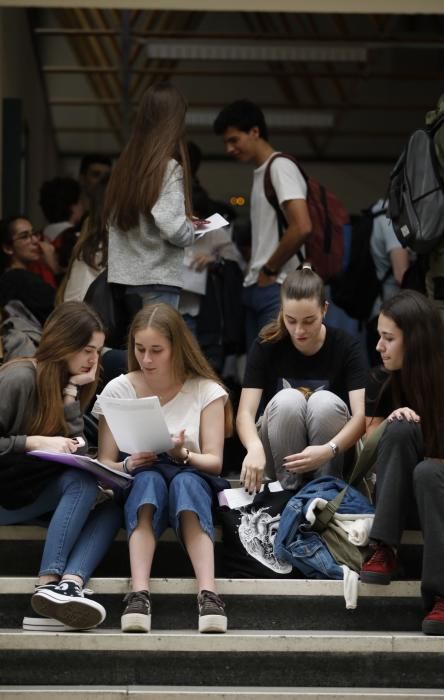 Ebau 2019 en Asturias: primer día de exámenes de selectividad en Oviedo