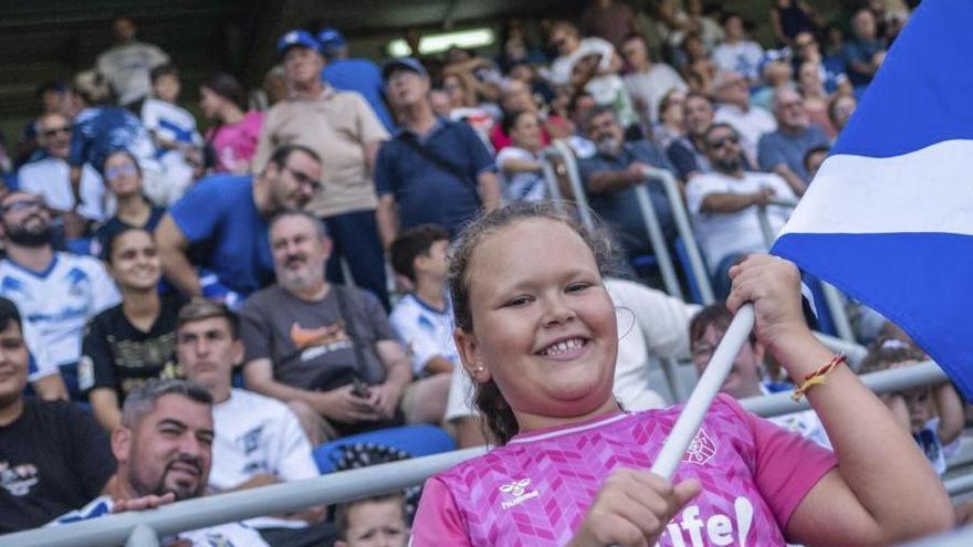 Aspecto de la una de las gradas del estadio. | ANDRÉS GUTIÉRREZ
