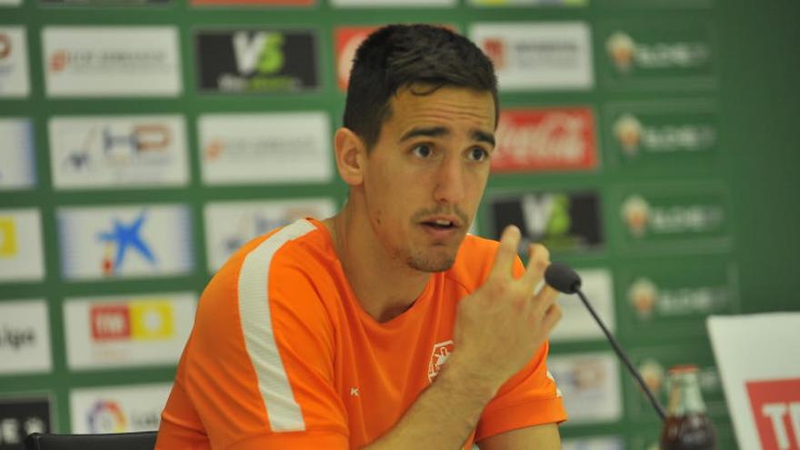 Edgar Badía, en la sala de Prensa del estadio Martínez Valero