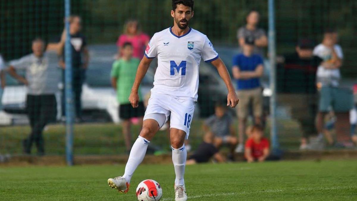 José Antonio Caro, durante un partido con el NK Osijek. | VJERAN ZGANEC