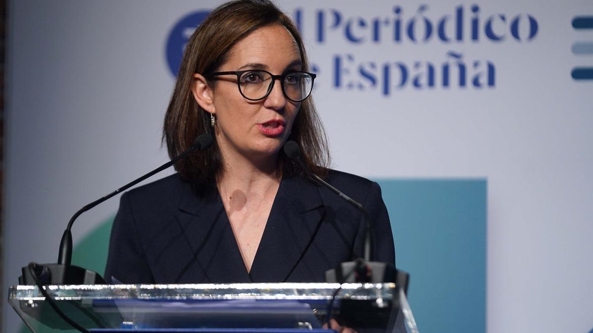 Gemma Robles, directora de El Periódico de España, durante su discurso.