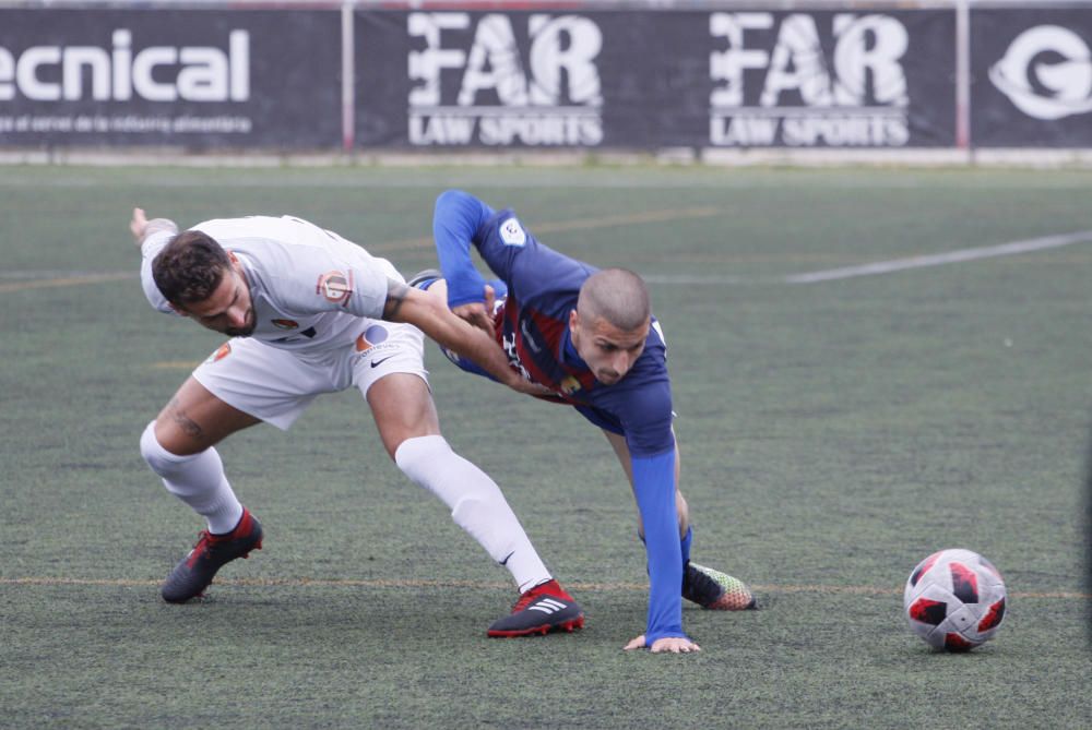 Les imatges del Llagostera - Terrassa (5-0)