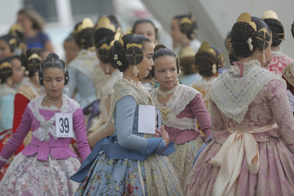 Las candidatas a Fallera Mayor Infantil visitan el Museo Príncipe Felipe