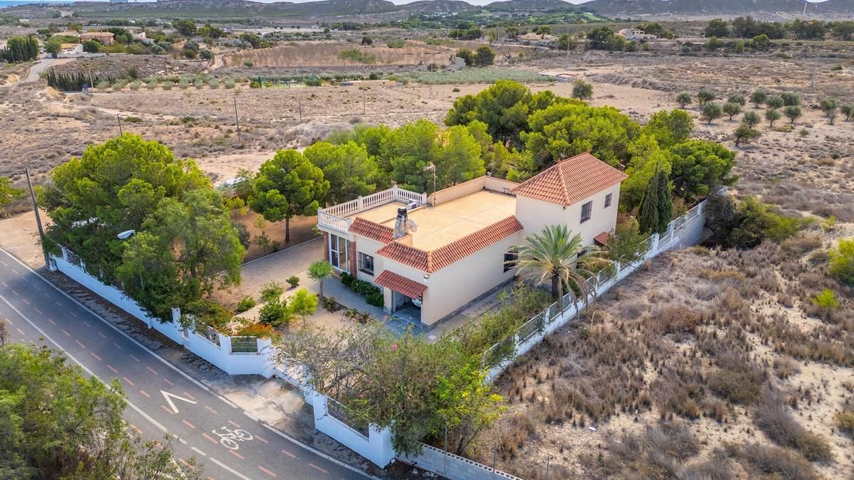 El chalet en Bacarot que está a la venta