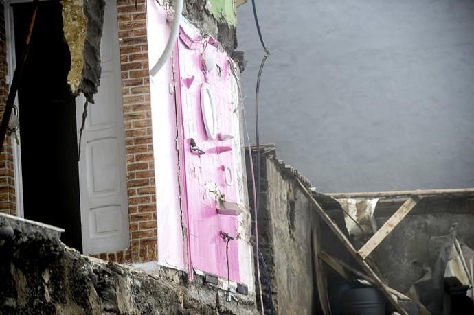 DERRUMBE VIVIENDA POR EL OLEAJE EN SAN ANDRES