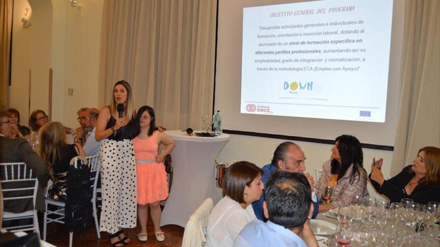 Down Mérida realizará acciones de inserción sociolaboral con 2.350 euros de una cata