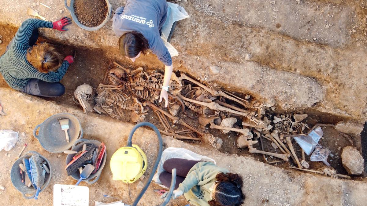 Imagen de archivo de las fosas de Son Coletes.