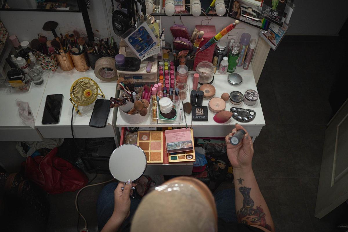 Así se prepara un drag de Carnaval: Exhuberancia Carey