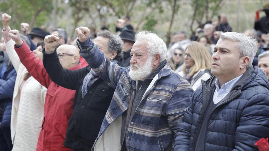 Las críticas al Ayuntamiento de Palma y a la extrema derecha centran el homenaje a los represaliados del franquismo: &quot;Quieren esconder la memoria democrática&quot;