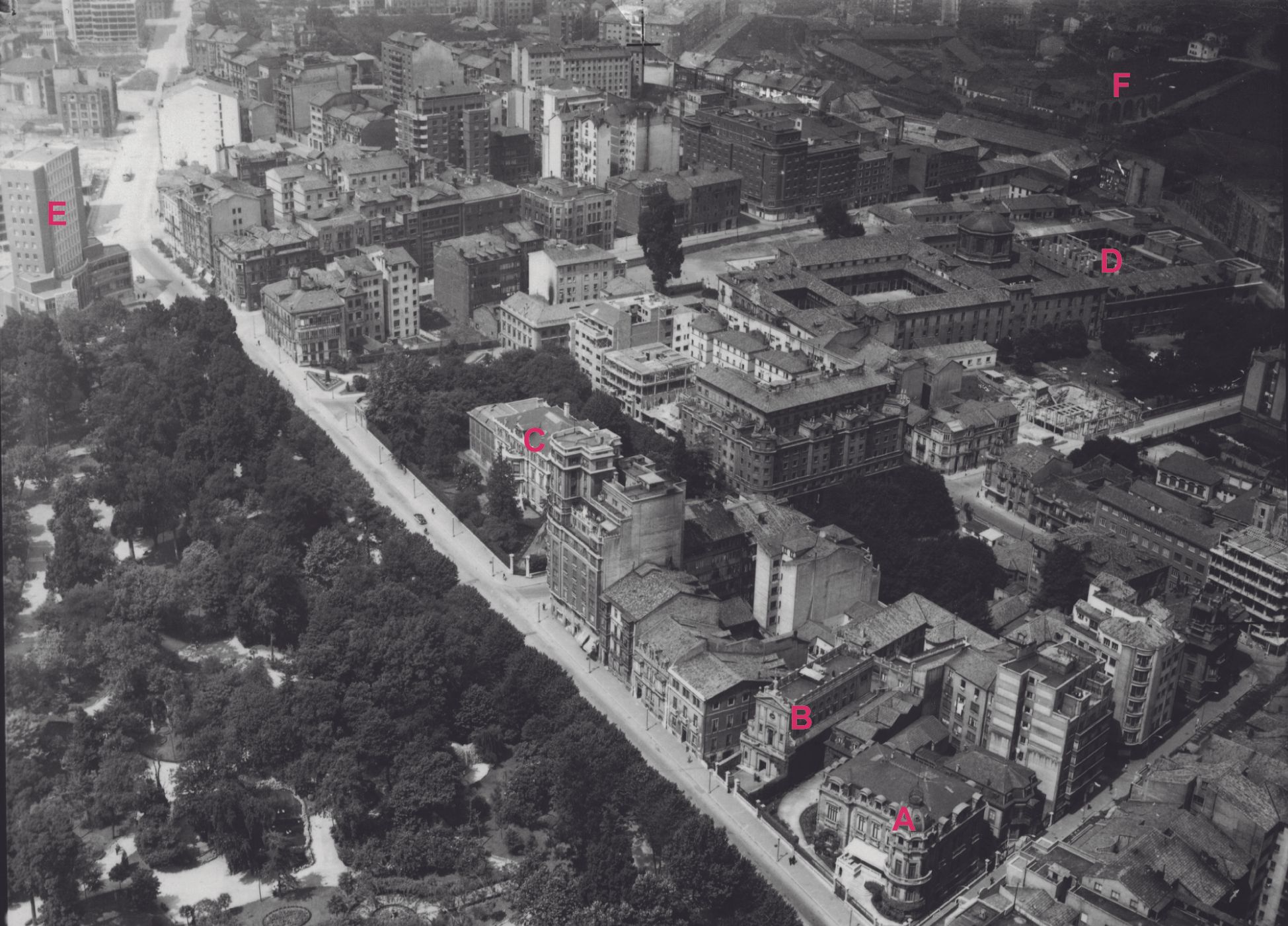 Las imágenes históricas de Oviedo desde el aire
