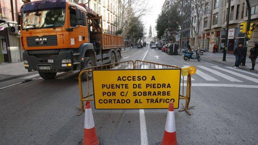 Comienzan los desvíos de tráfico por la reparación en la calle Sobrarbe